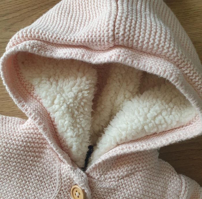 🩷 Gilet à capuche doublé effet moutonné 1 mois Kiabi #emyfleury_1moisfille - photo numéro 2
