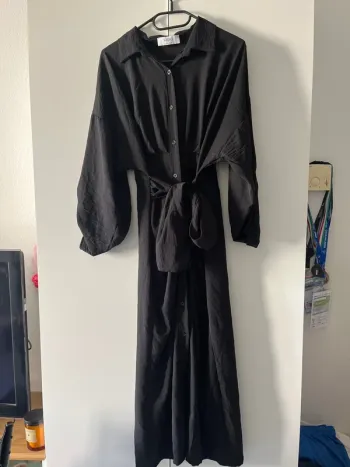 Robe noire à nouer créateur italien Sand