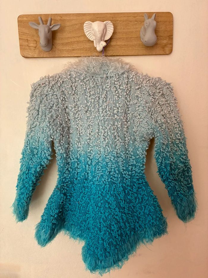 Joli pull original bien chaud, taille 2 ans, sans marque. - photo numéro 3