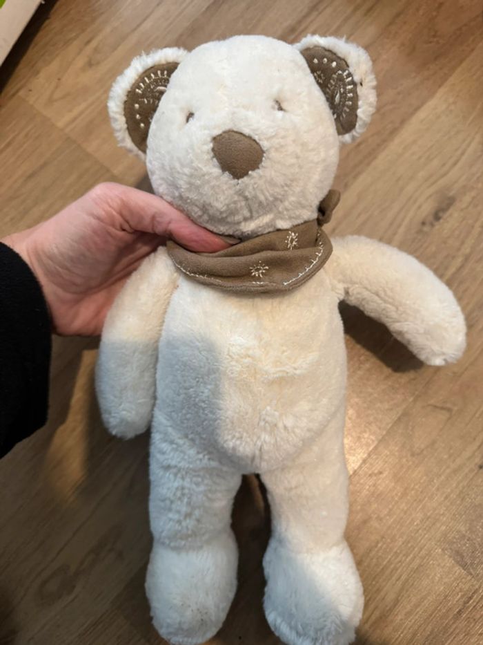 Ourson peluche