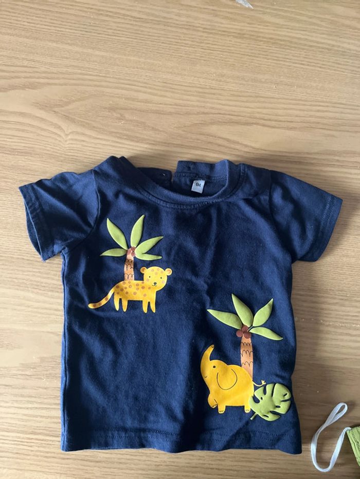 Ensemble short t-shirt taille 6 mois - photo numéro 3