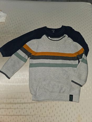 Lot 2 pull 9 mois automne hiver