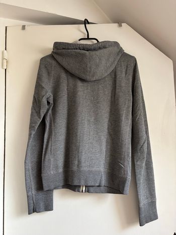Gilet à capuche
