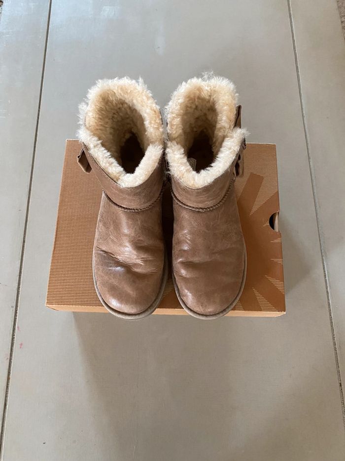 Mini UGG Swarovski taille 37 - photo numéro 4