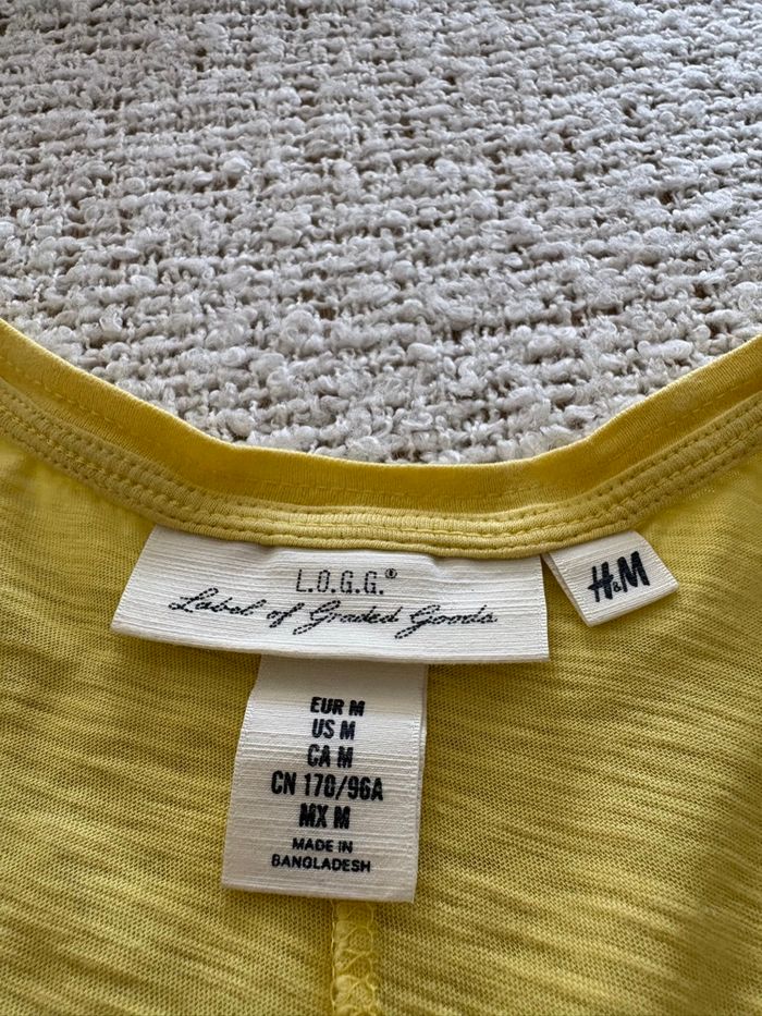 Débardeur jaune - photo numéro 4