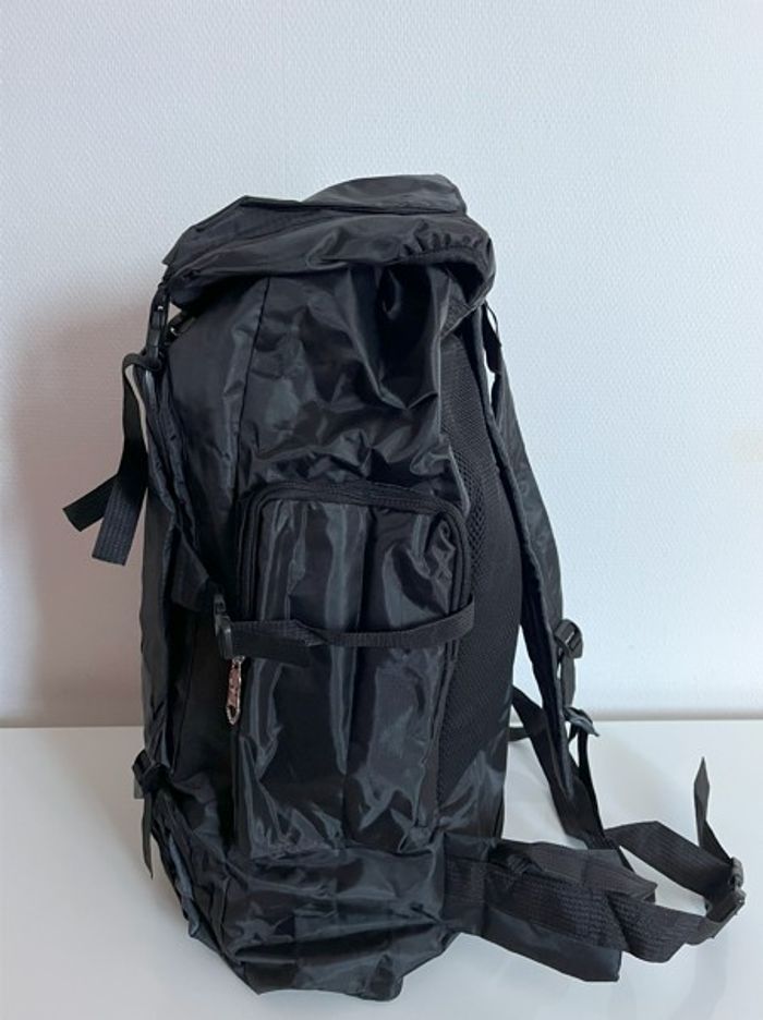 Sac de randonnée noir 45 litres - photo numéro 3