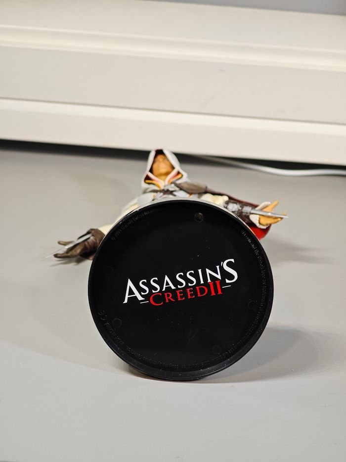 Assassin's Creed II White Édition - XBox 360 - Jeu, figurine et boite - photo numéro 8