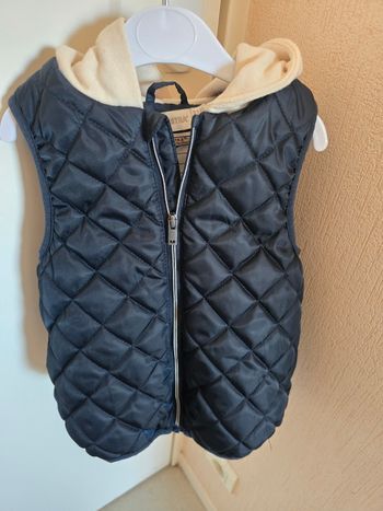 Blouson sans manches 23 mois