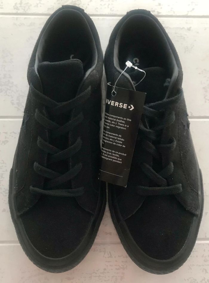 Converse noir
