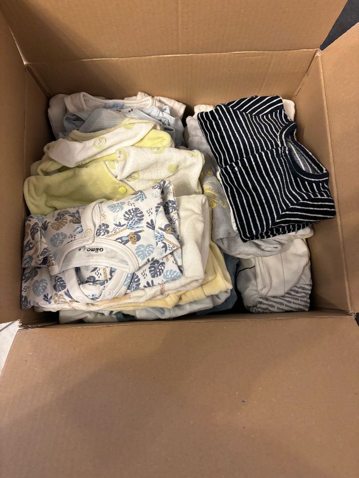 Lot vêtements bébé garçon 0-1 mois