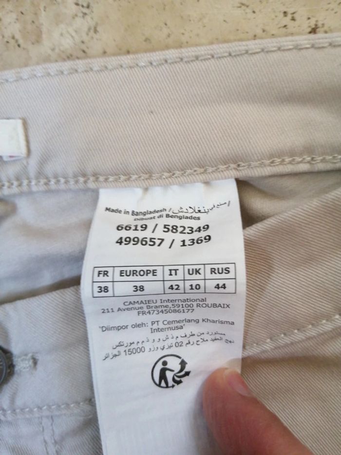 Pantacourt beige en 38 - photo numéro 2