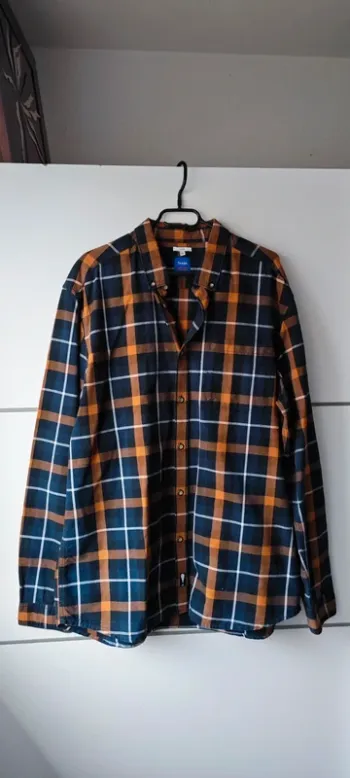 Chemise