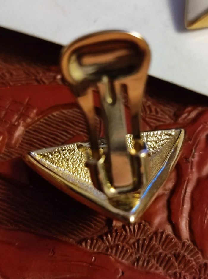 Boucles d'oreilles triangle - photo numéro 8