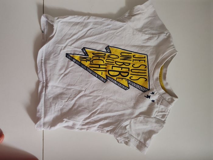 Lot de tee shirt - photo numéro 3