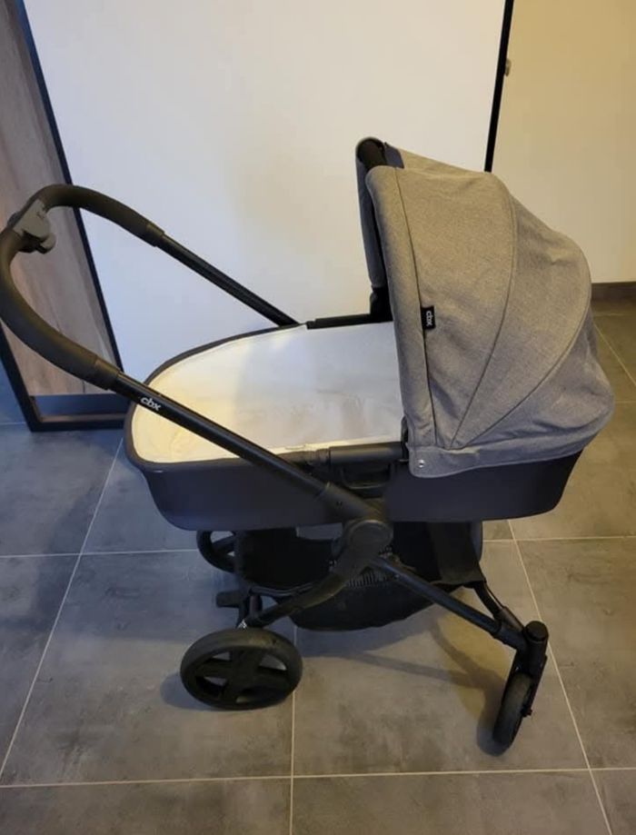Poussette cybex grise - photo numéro 2