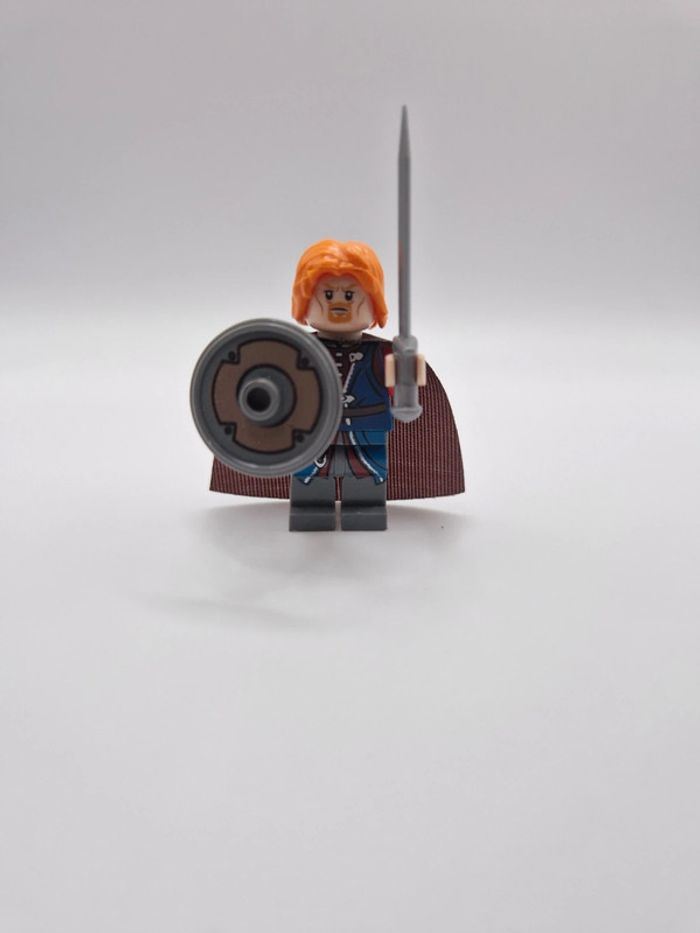 Figurine type lego Boromir seigneur des anneaux / hobbit
