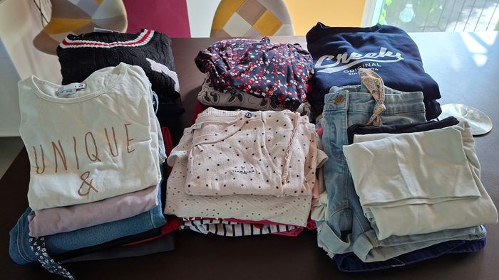 Lot vêtements fille 10 ans - photo numéro 1