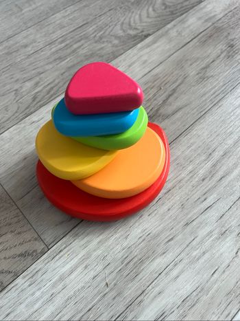 Jouet en bois à empiler