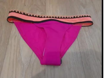 bas de maillot de bains taille 34