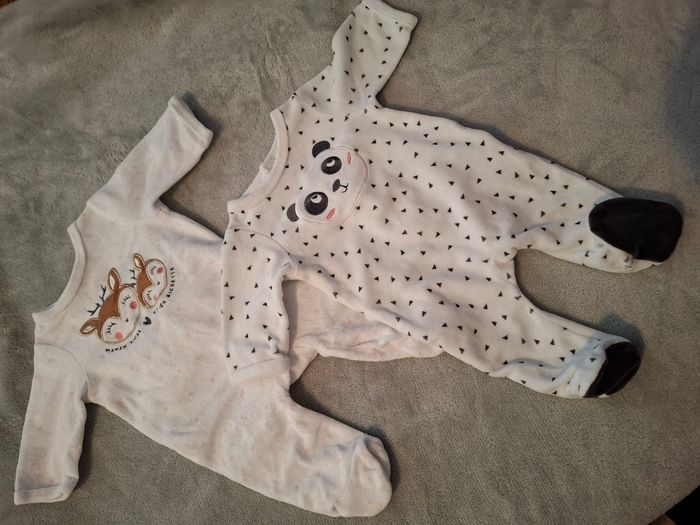 Lot 10 pyjamas taille 1mois