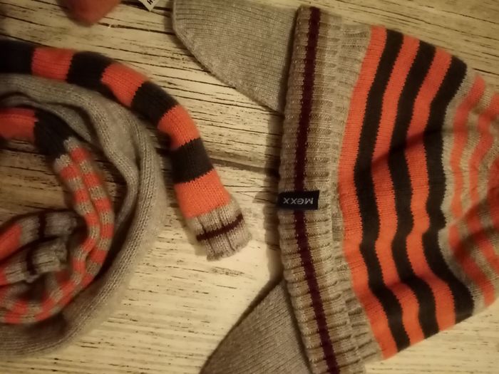 Ensemble MEXX bonnet et écharpe 6mois - photo numéro 2