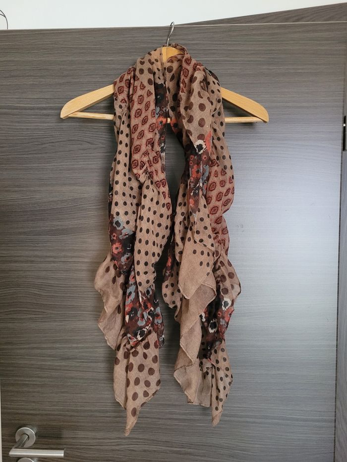 Écharpe fine vintage - photo numéro 2