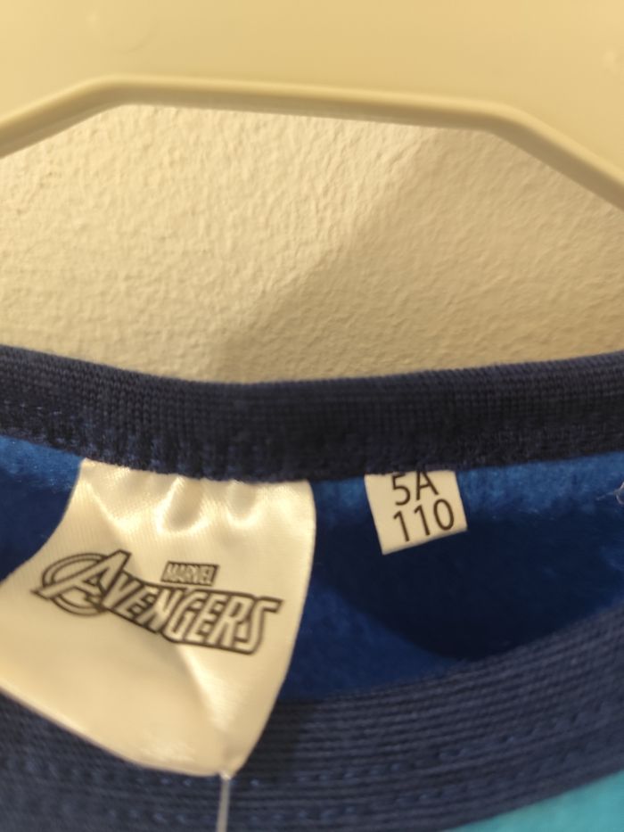 Pyjama hiver Avengers 5 ans neuf - photo numéro 2