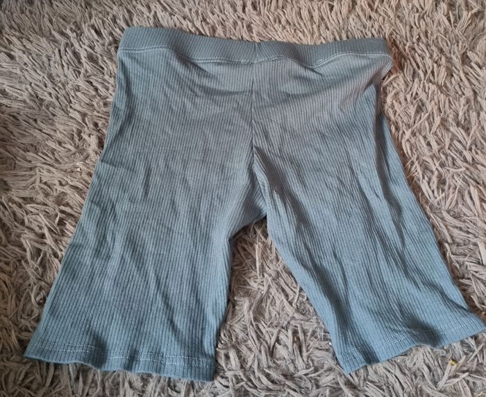 Lot 2 shorts taille M - photo numéro 8