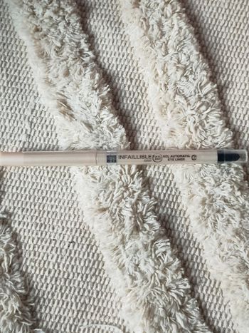 Eye liner neuf l'oreal