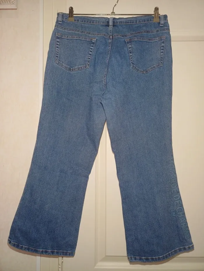 Jeans pantacourts sans marque - photo numéro 2