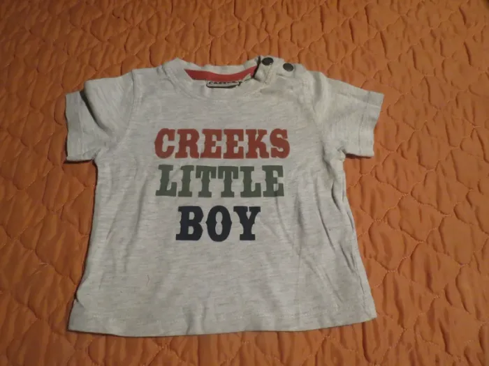 T-shirt taille 6 mois - photo numéro 2