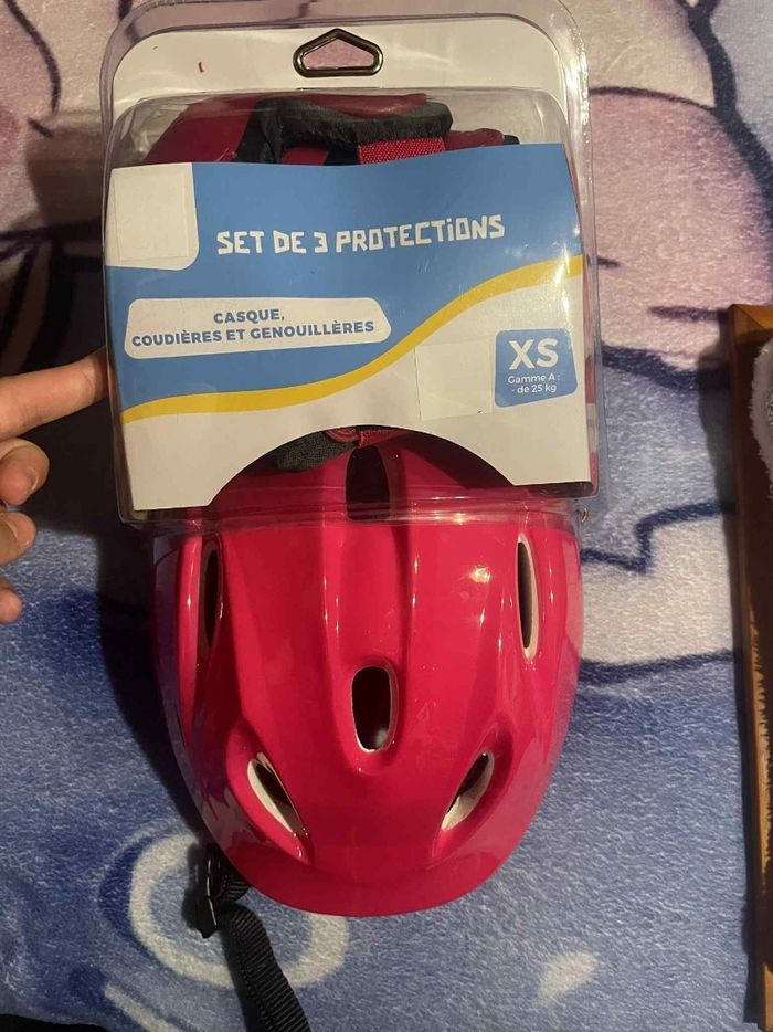 Casque de protection genouillère et coudieres