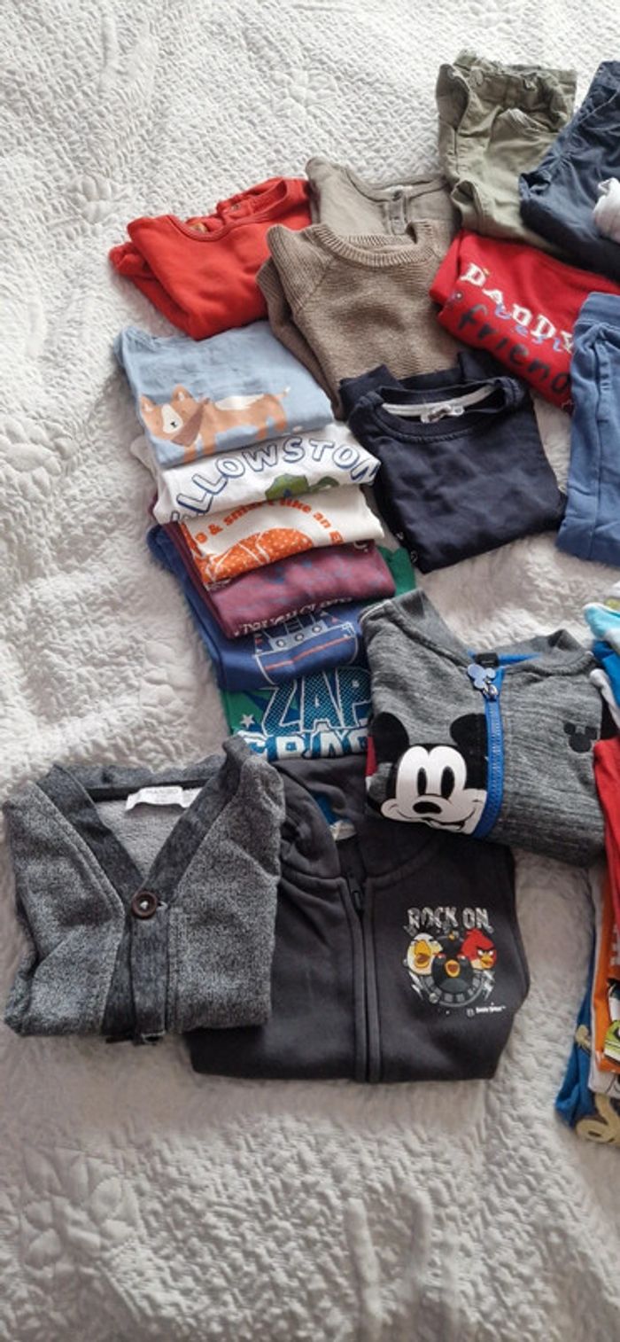 Lot 35 vêtements garçon 2 et 3 ans - photo numéro 4