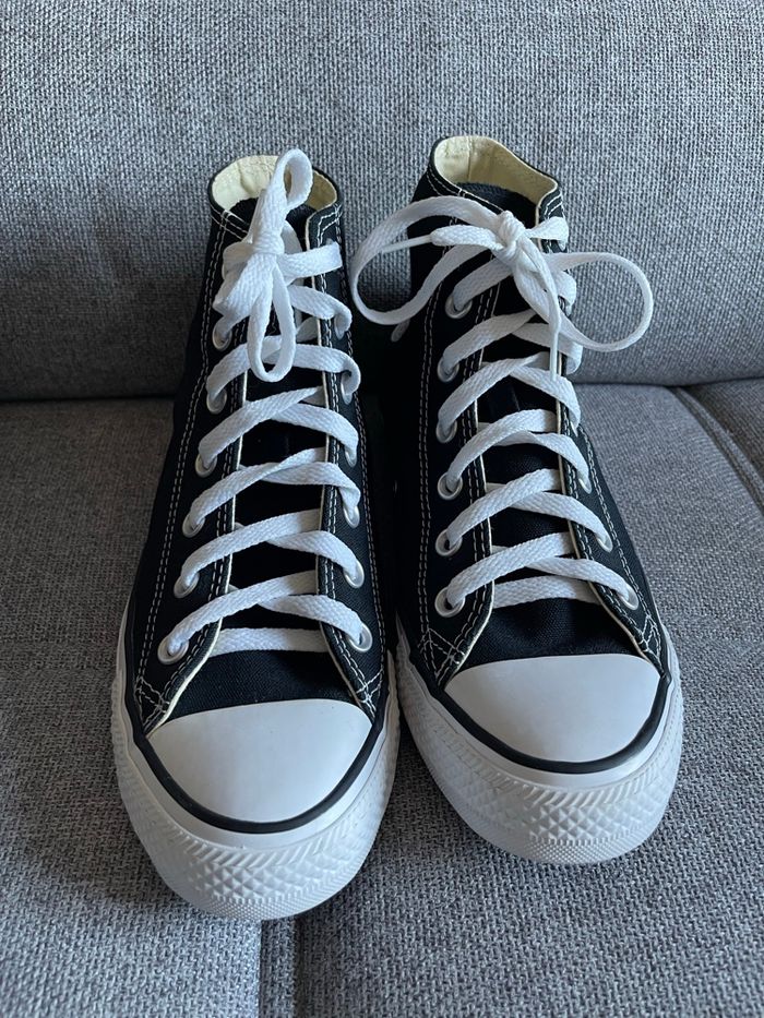 Converse noire 39 en excellent état - photo numéro 5