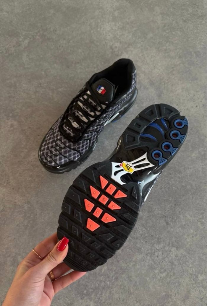 Nike tn 93 saint denis noir gris 45 - photo numéro 5