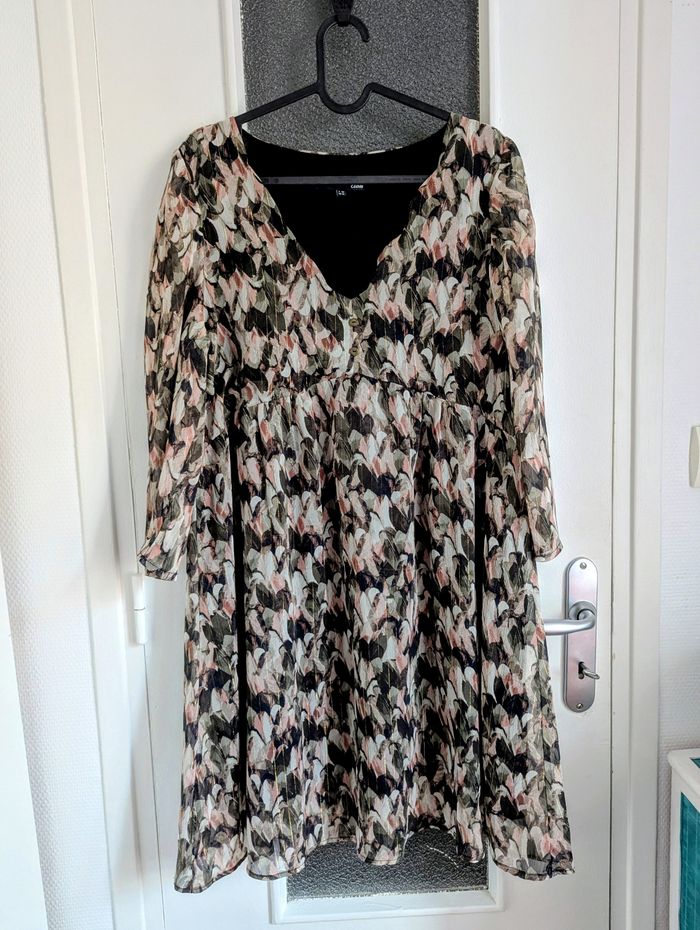 Robe à fleurs etam rose verte et doré taille 42