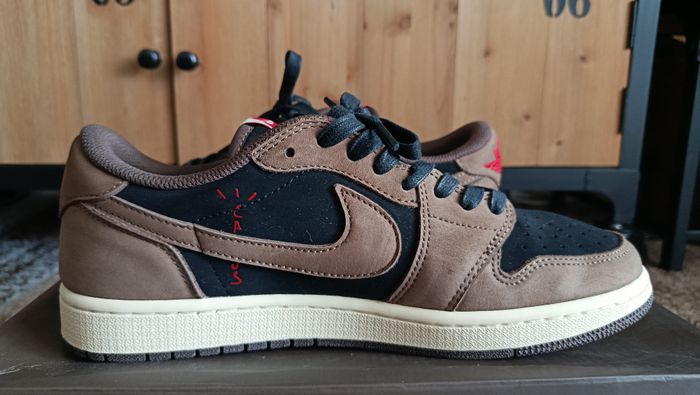 Nike Jordan 1 Low X Travis Scott marron/noir - photo numéro 5