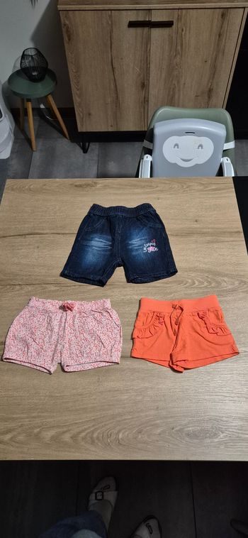 Lot shorts 24 mois