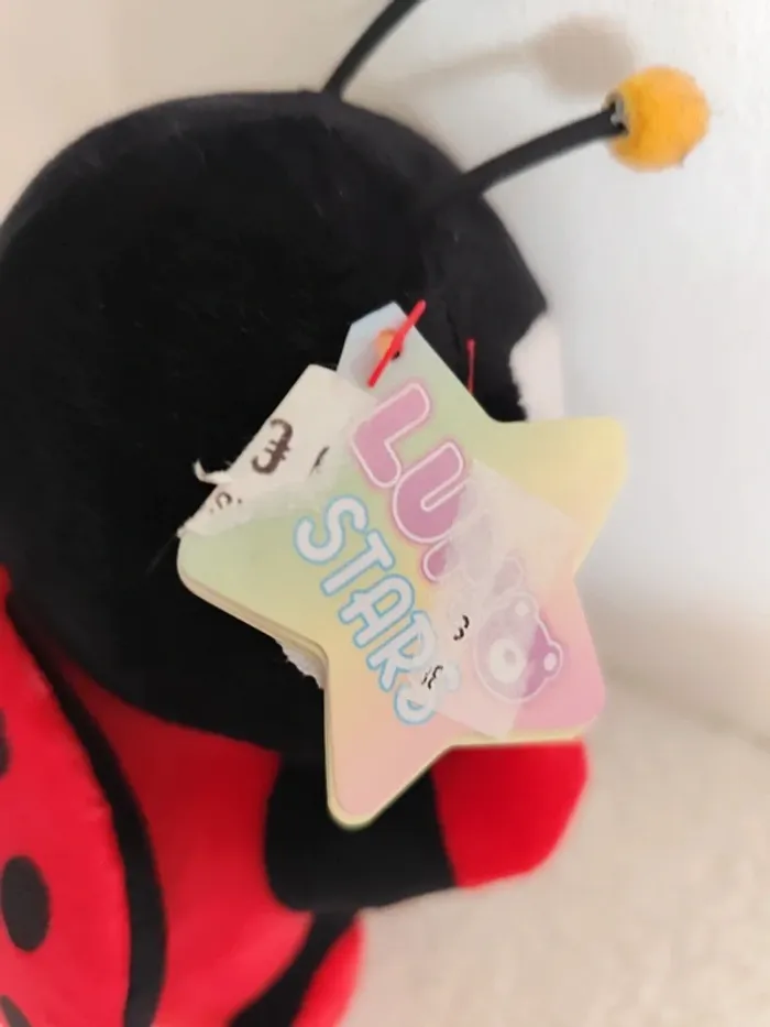 Peluche coccinelle 20cm neuf - photo numéro 3