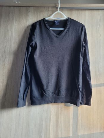 Pull noir en V taille S GAP