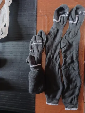 2 paires de chaussettes de ski