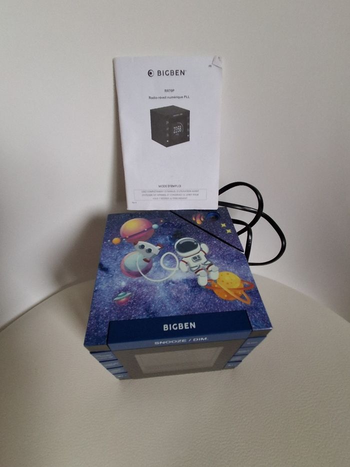 Radio réveil big ben galaxy - photo numéro 5