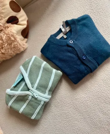 Lot 2 gilets bébé - 6 mois