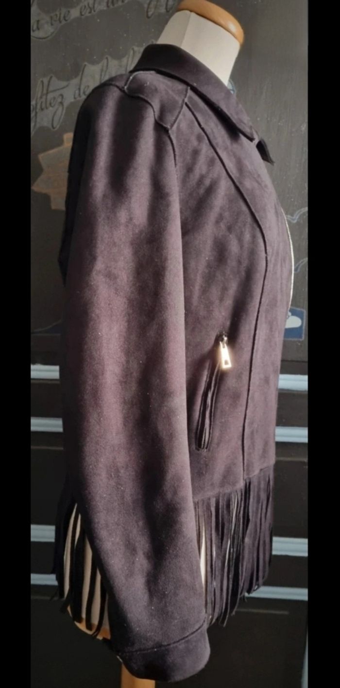 Veste noir à franges taille 42 effet daim au touché - photo numéro 2