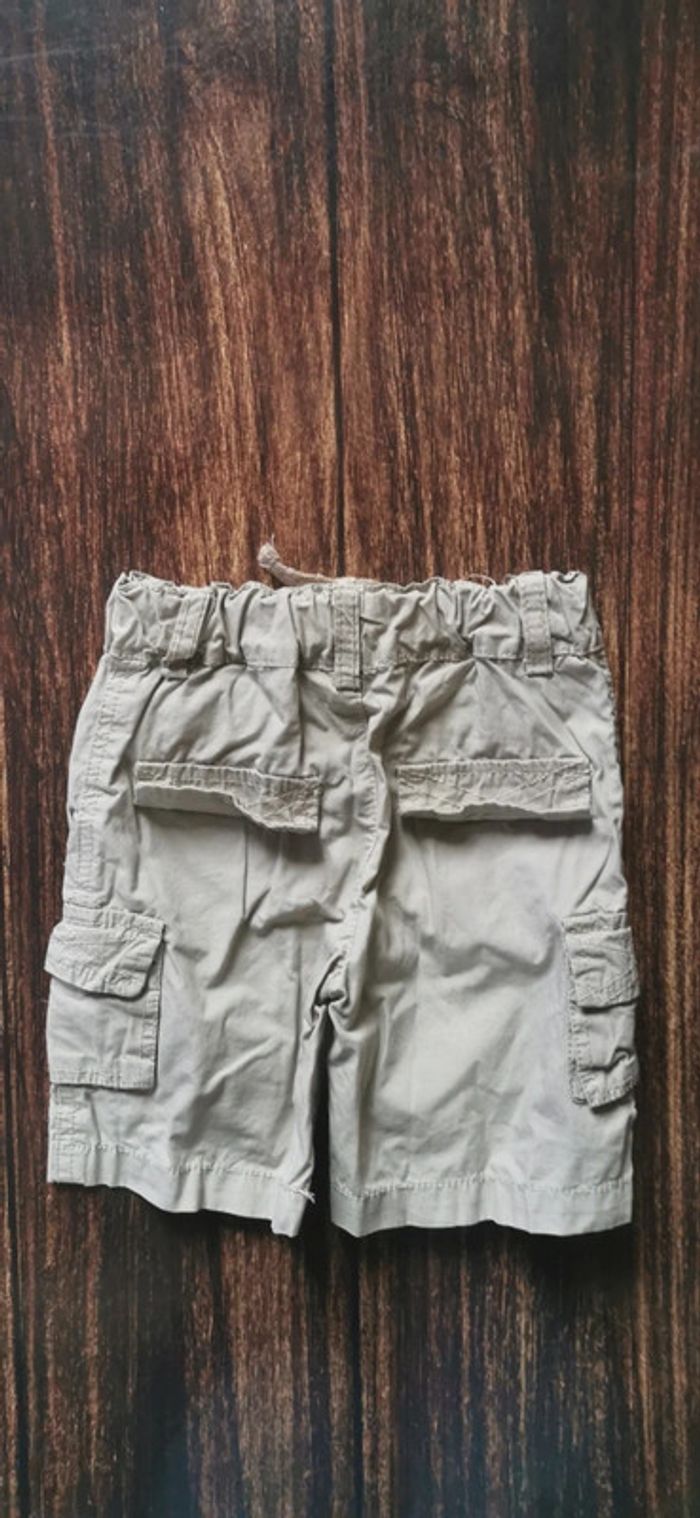 Short 9 mois - photo numéro 3