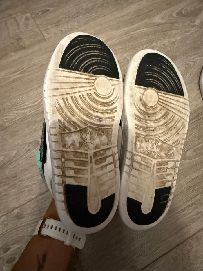 Baskets montantes Nike Jordan Pointure 29,5 - photo numéro 6