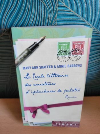 Livre roman "Le cercle littéraire des amateurs d'épluchures de patates"