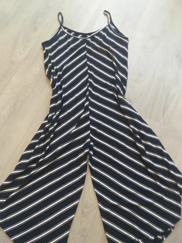 Salopette asymétrique rayée