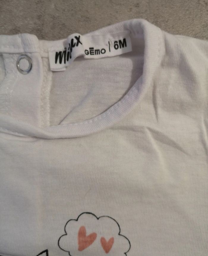 T shirt 6 mois - photo numéro 3