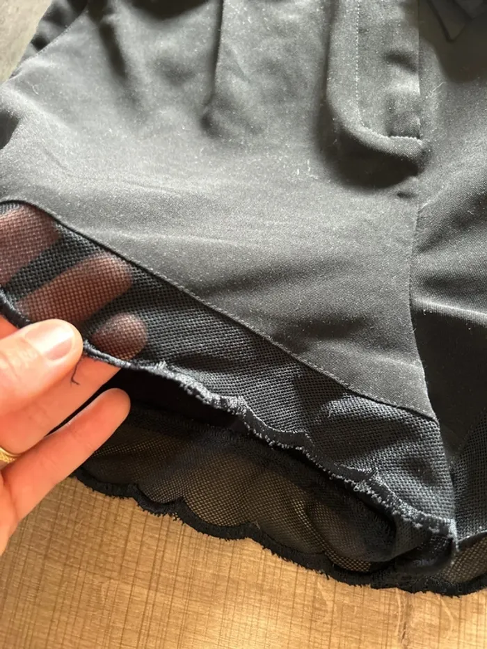 Short femme noir taille 36 - photo numéro 2